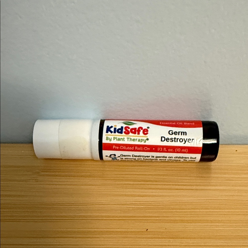 Plant Therapy KidSafe Germ Destroyer Essential Oil Roll-On Sealed New